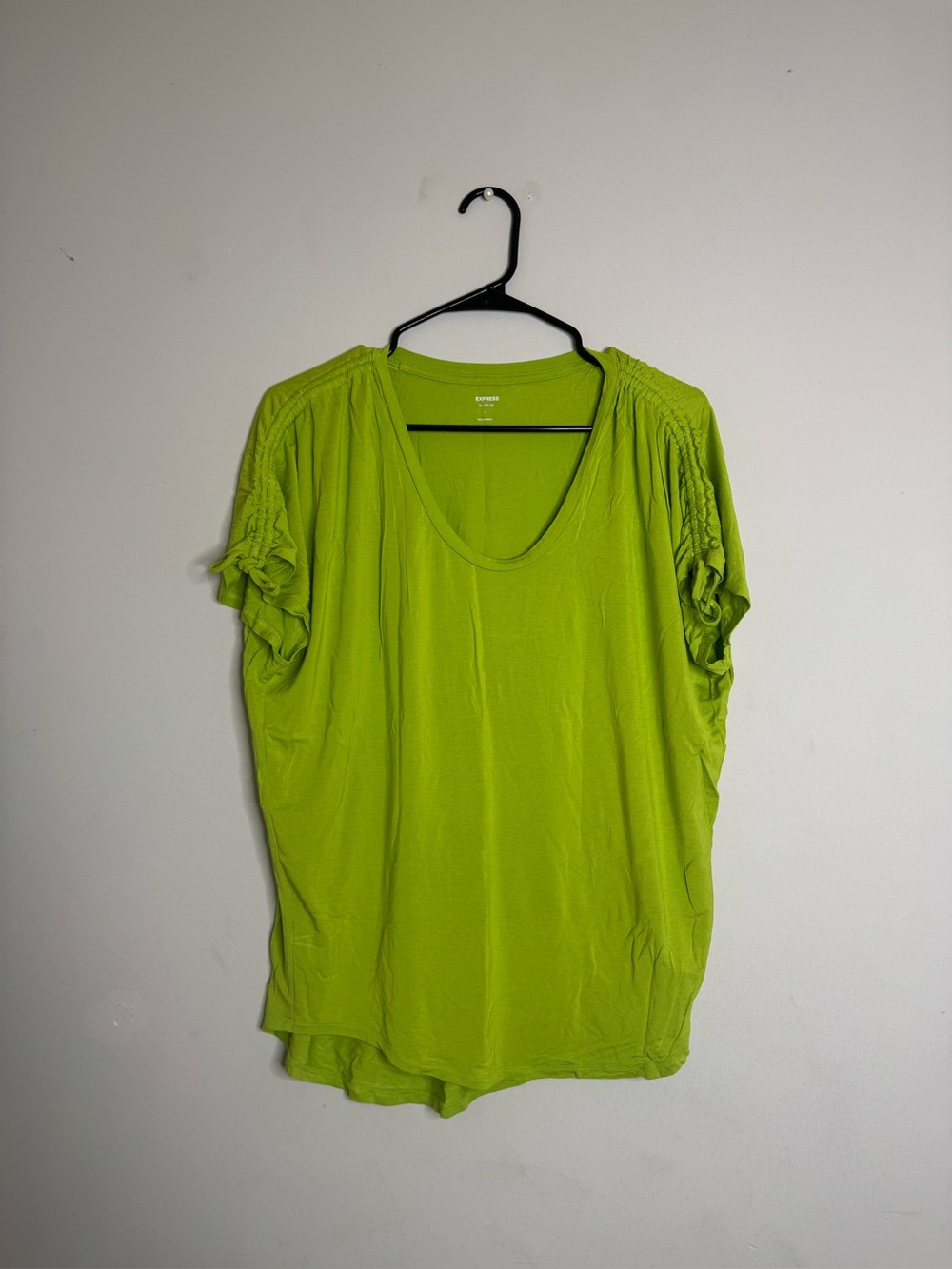 Express Short Sleeve Scoop Neck Top - Lime